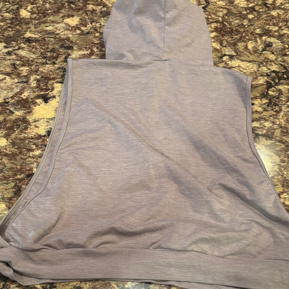 HALARA Gray Sleeveless Hoodie - Picture 8 of 11